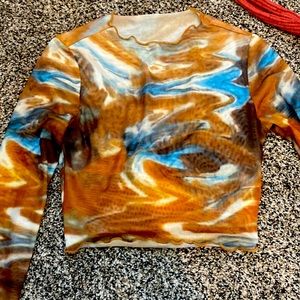 Long shelves, seem less crop top